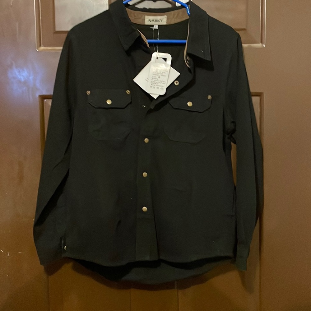 Nasky Shirt Size Small Preowned but New With Tags